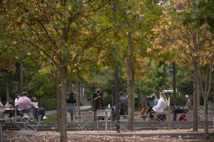 <p>Teaching Outdoors During the Coronavirus Pandemic</p>