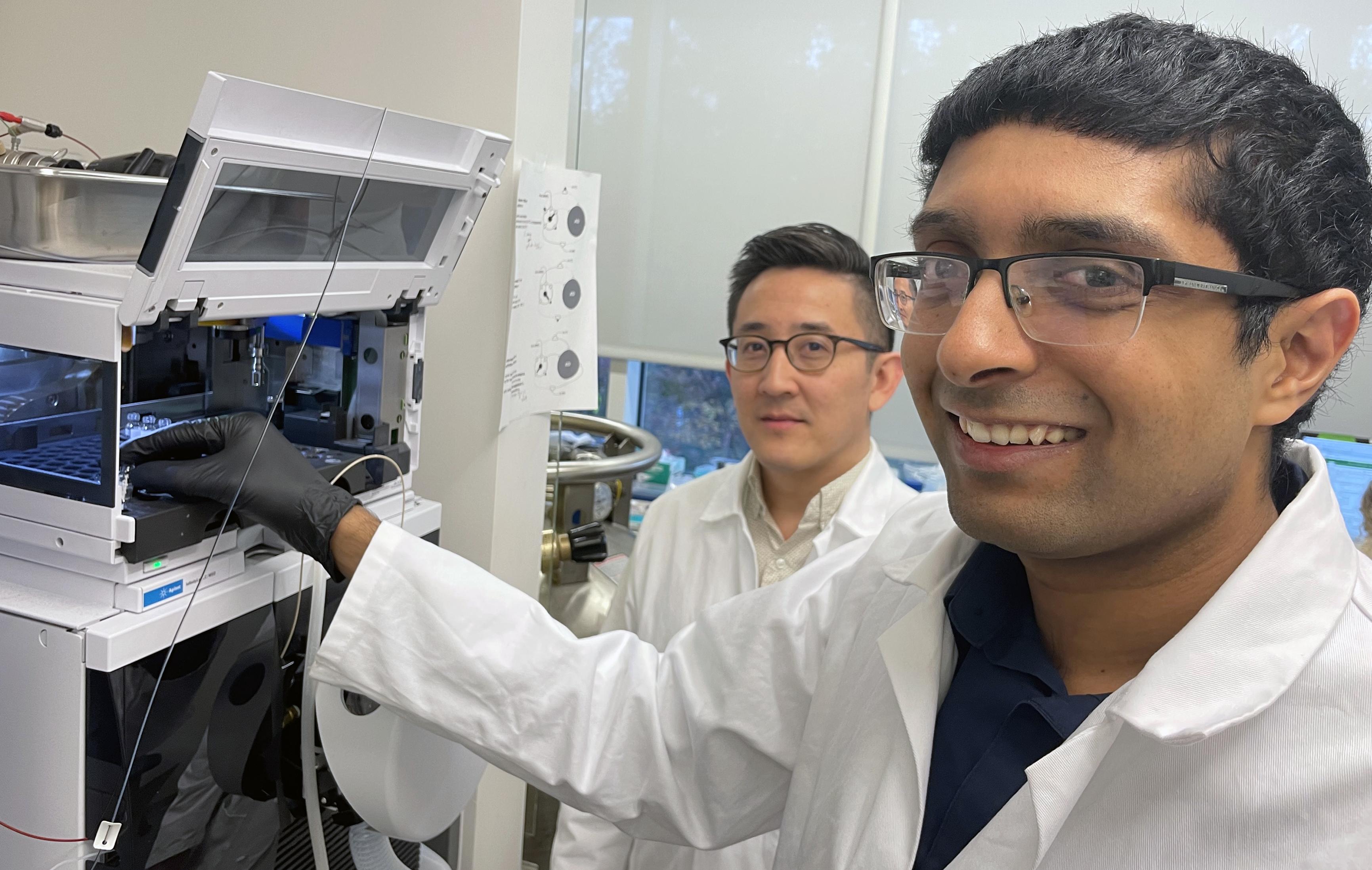 Anirudh Sivakumar (right) and Gabe Kwong led development of new gene-free biosensors for cancer detection.  