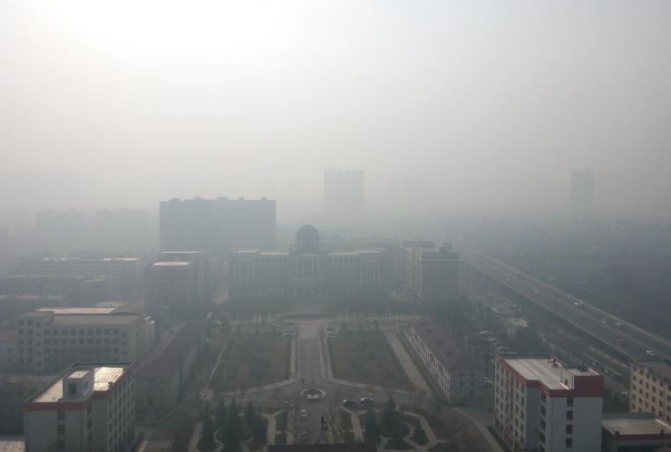 <p>Photo taken in the city of Taiyuan, China shows haze on December 3, 2016. (Courtesy of Yuhang Wang)</p>